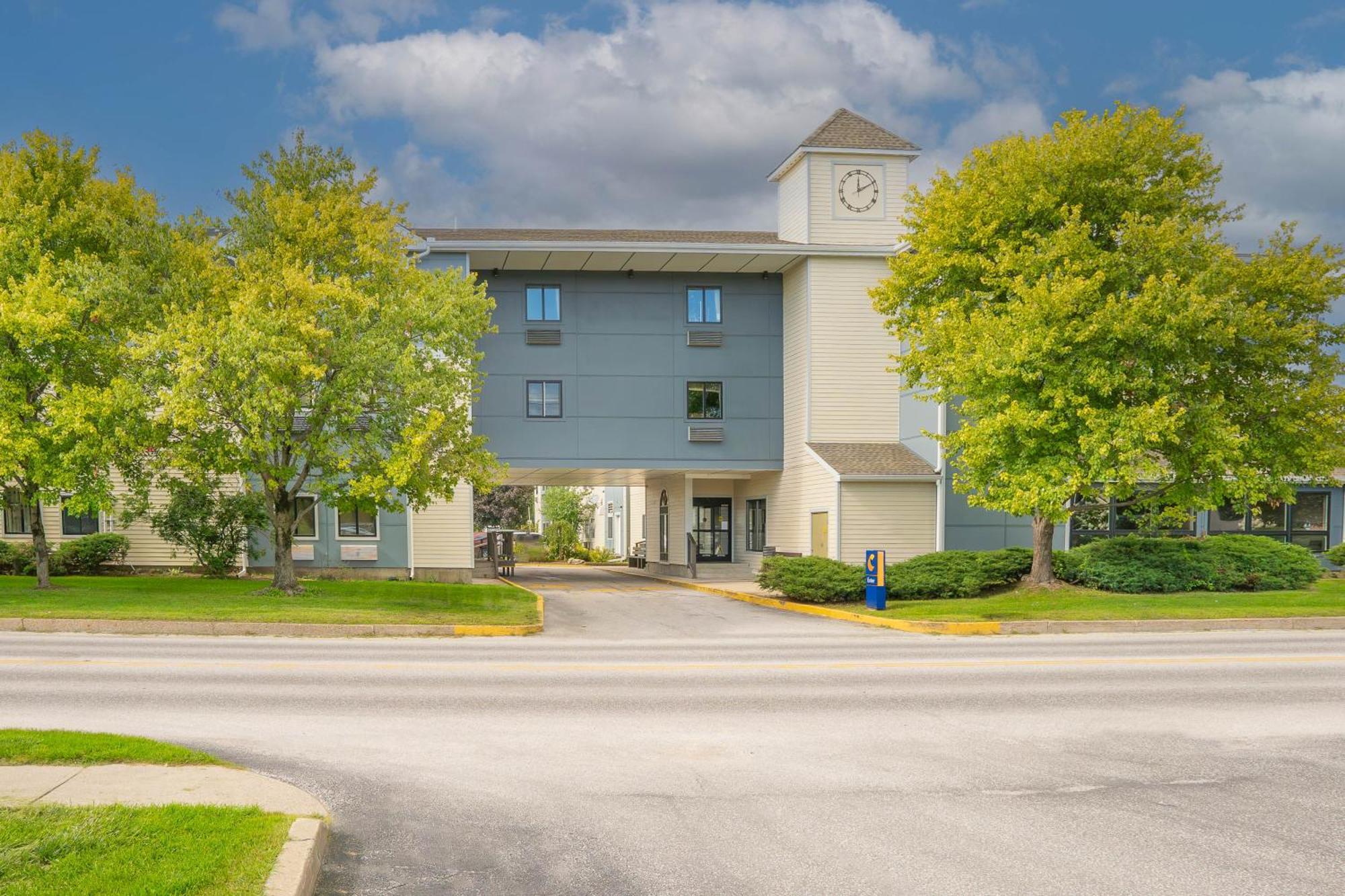 Comfort Inn Trolley Square Rutland Exterior photo